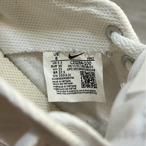 Nike Court Legacy Canvas Classic Sneakers - Picture 5 of 9